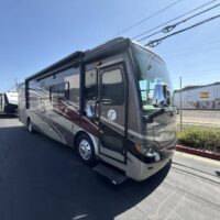 2013 Tiffin Allegro Breeze 32BR